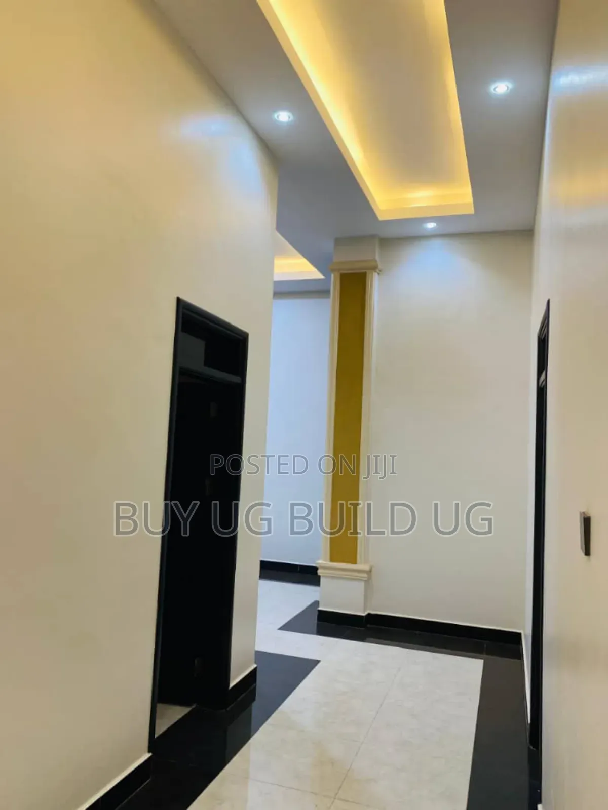 4bdrm Bungalow in Kitende Entebbe Road, Division B for sale