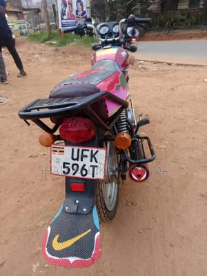 TVS HLX 125 2022 Red