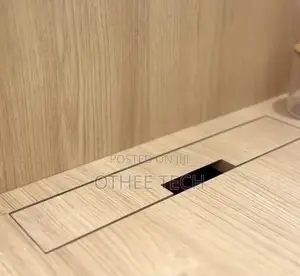 Smart Office Desk With Charging