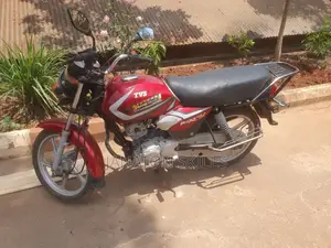 TVS HLX 125 2022 Red