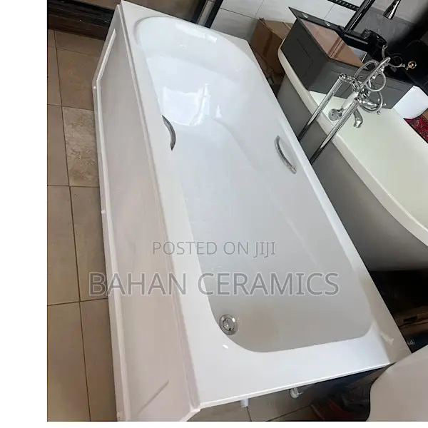 Bathtub With Pannel and Handles.