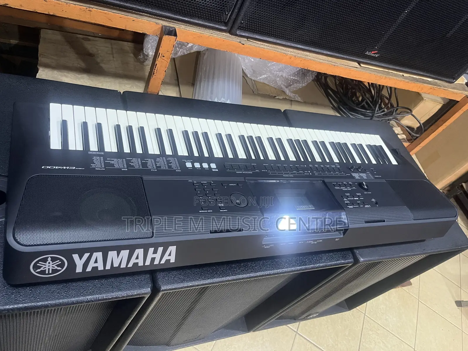 Yamaha PSR Ew 400 Keyboard