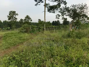 Plots at Zilu-Kawuku Off Entebbe Road