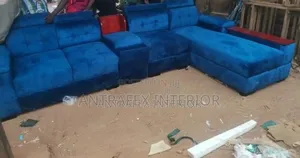 L Shaped Sofa With a Carbin Seat