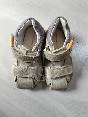 Used Elefonten Size 20 Shoes