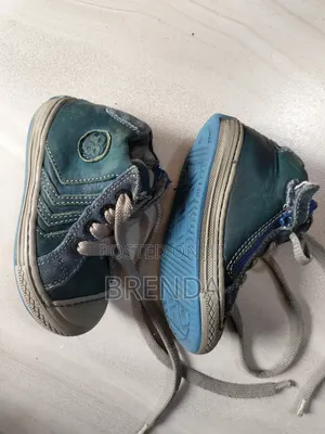 Used Stones And Bones Size 21 Shoes