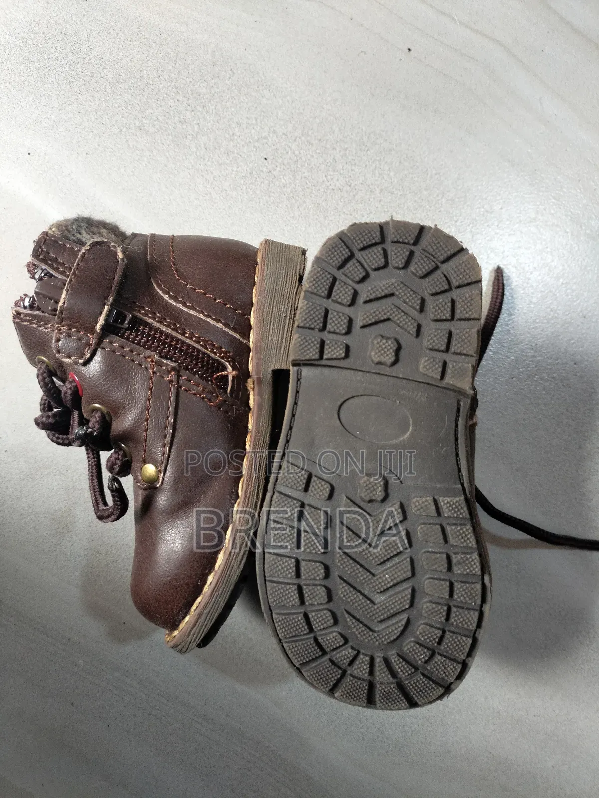 Used Size 19 Detit Brown Boots