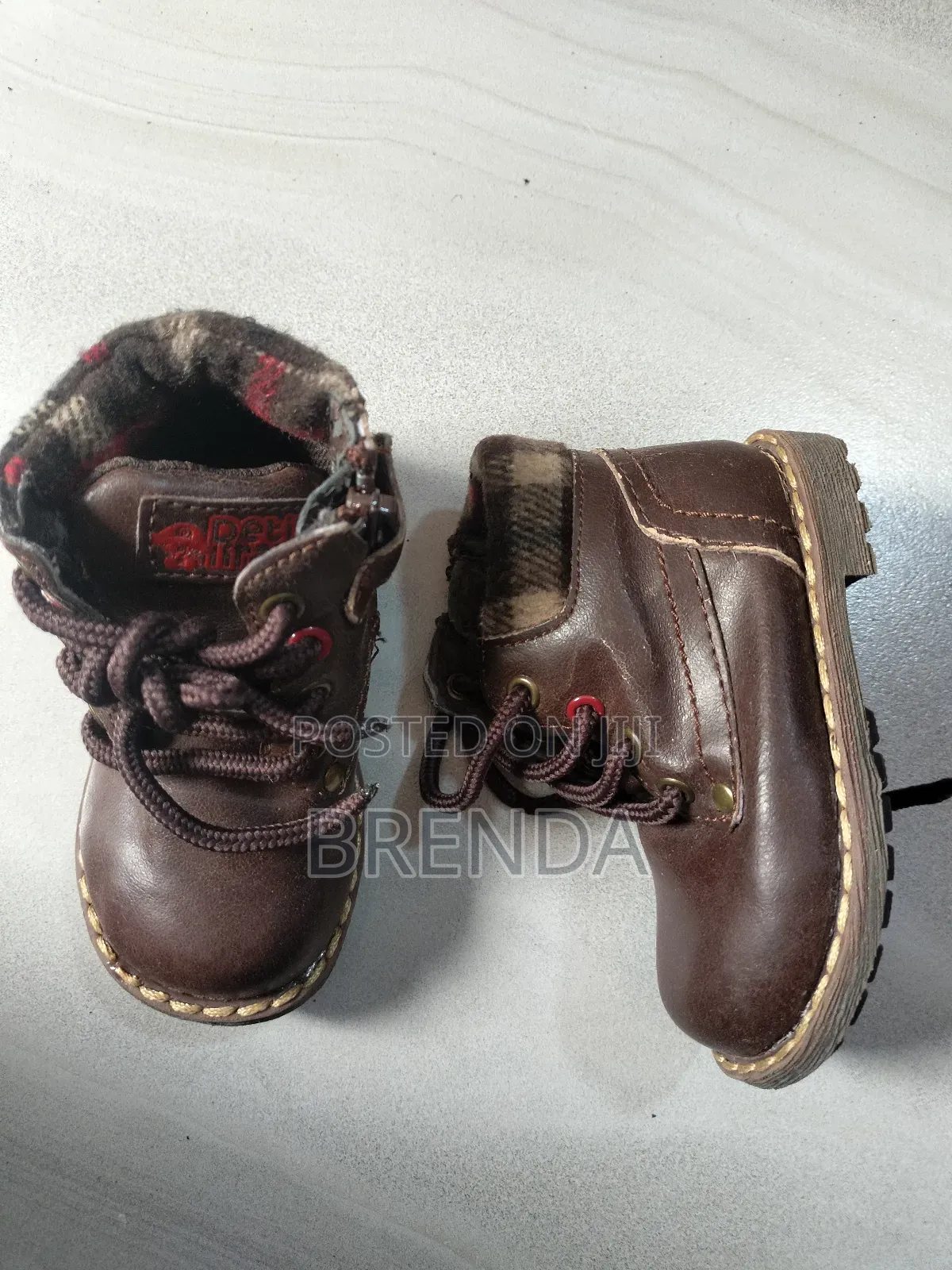 Used Size 19 Detit Brown Boots