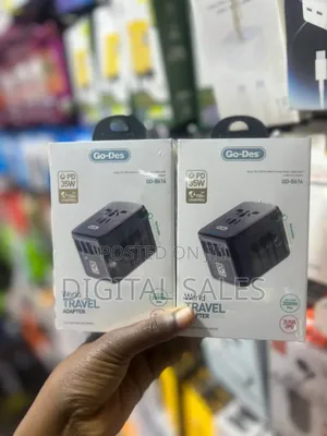 Go Des Travel Adaptor , 3 Usb Ports and 2 Pd Ports 150000