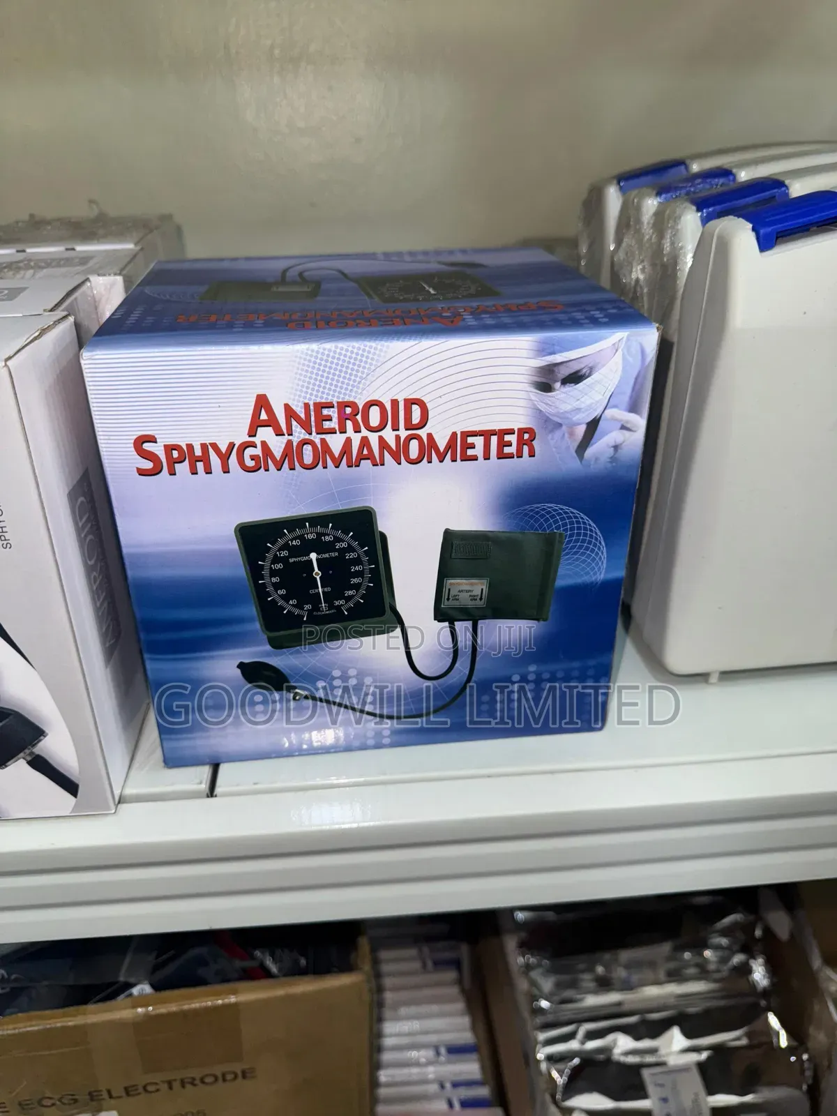 Aneroid Desk Top Bp Machine