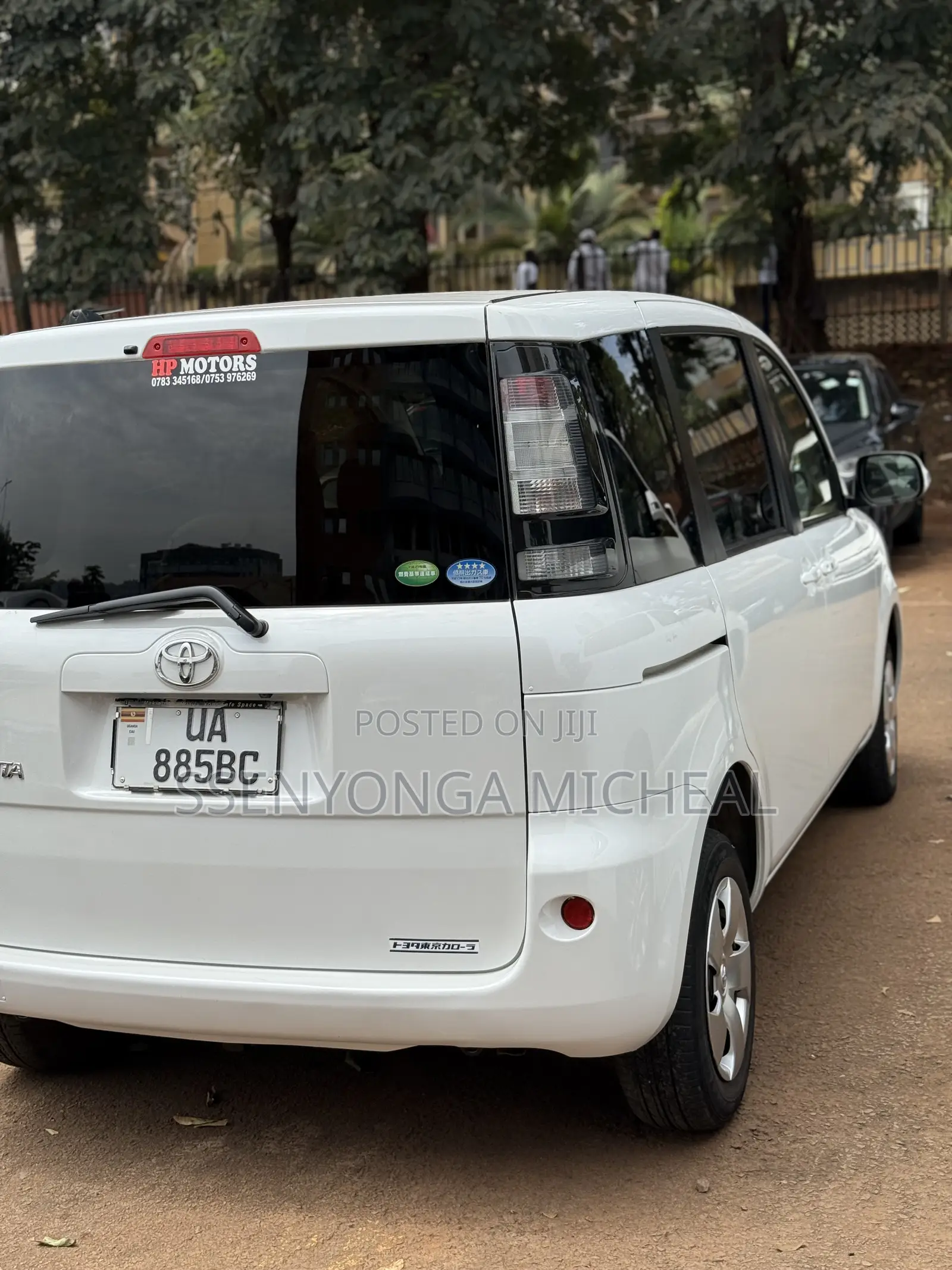Toyota Sienta 2014 Silver