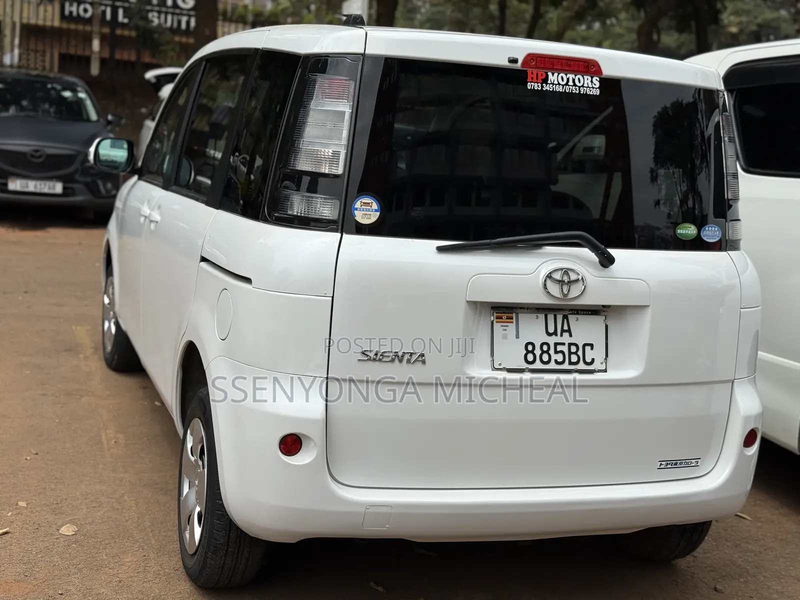 Toyota Sienta 2014 Silver