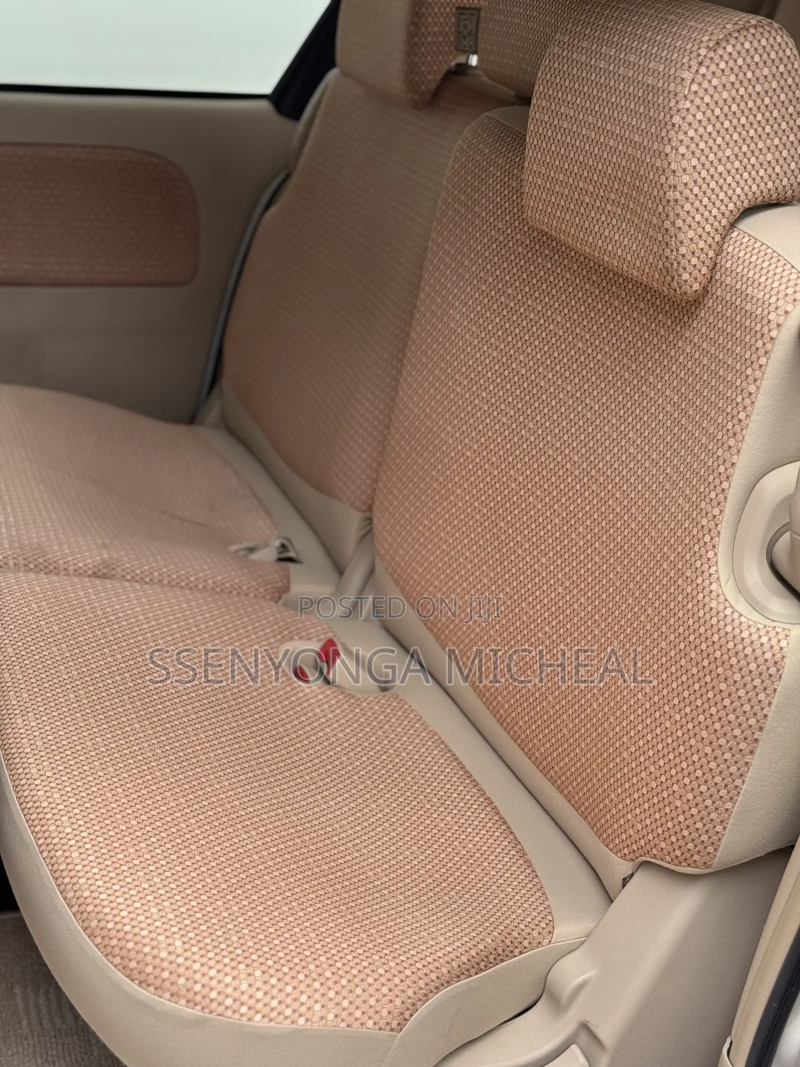 Toyota Sienta 2014 Silver