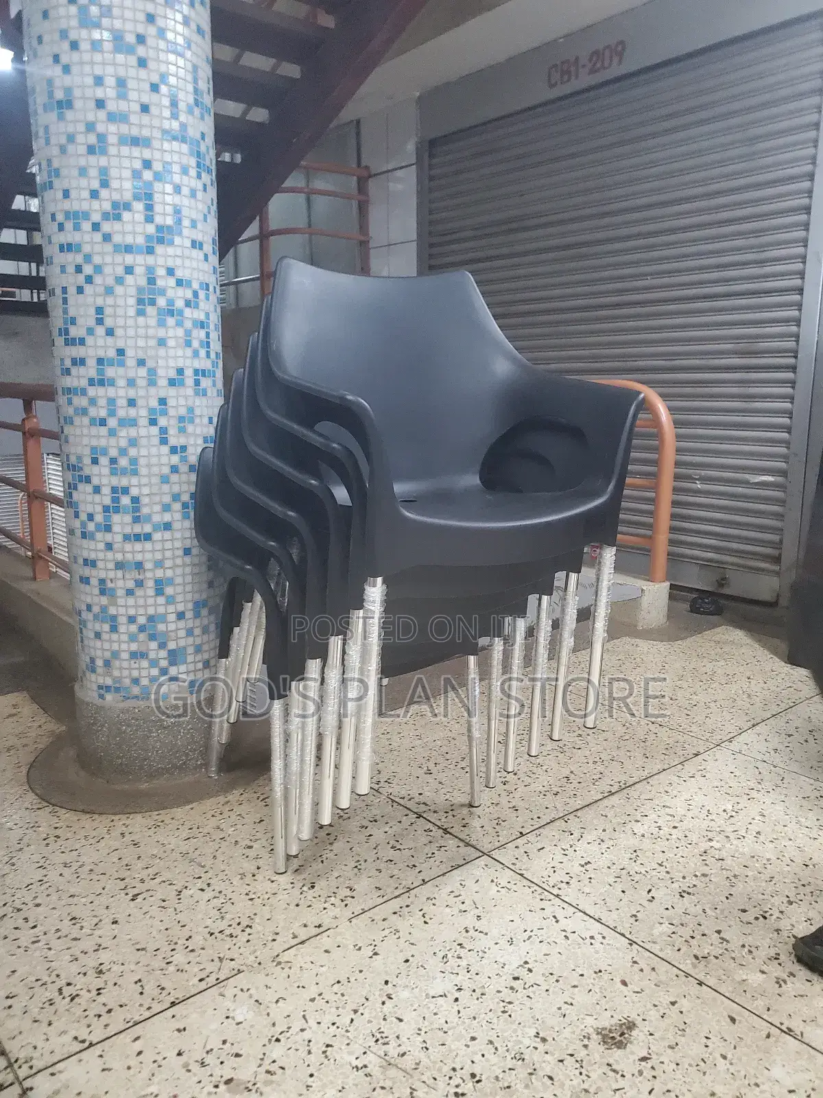 Legged Plastic Chairs Plastic Chairs