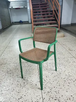 Resort Plastic Chairs Plastic Chairs for Restaurant/Bar/Hotel/Garden