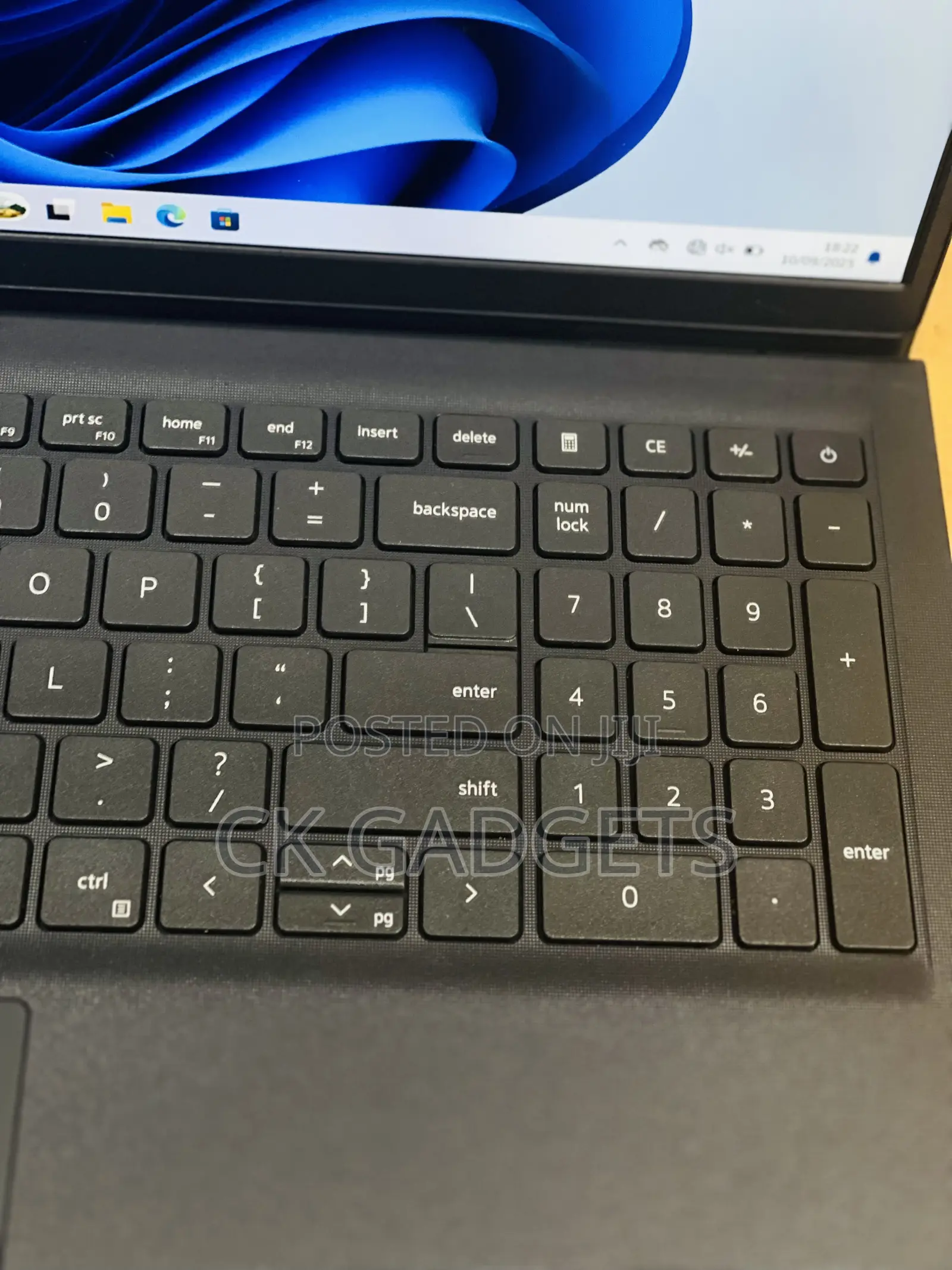 New Laptop Dell Vostro 3520 16GB Intel Core I5 SSD 512GB