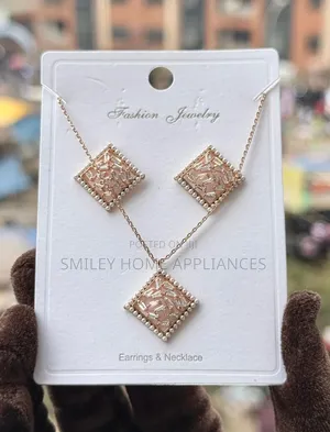 Ladies' Fancy Luxury Fashion Jewelry Necklace at 20% Discount Sales