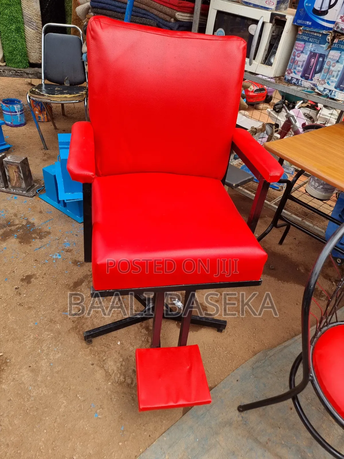 Exclusive Men's Salon Chair/Affordable
