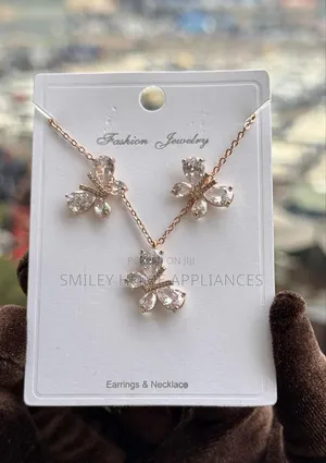 Beautiful Ladies' Fashion Jewelry Necklace at 20% Discount Sales