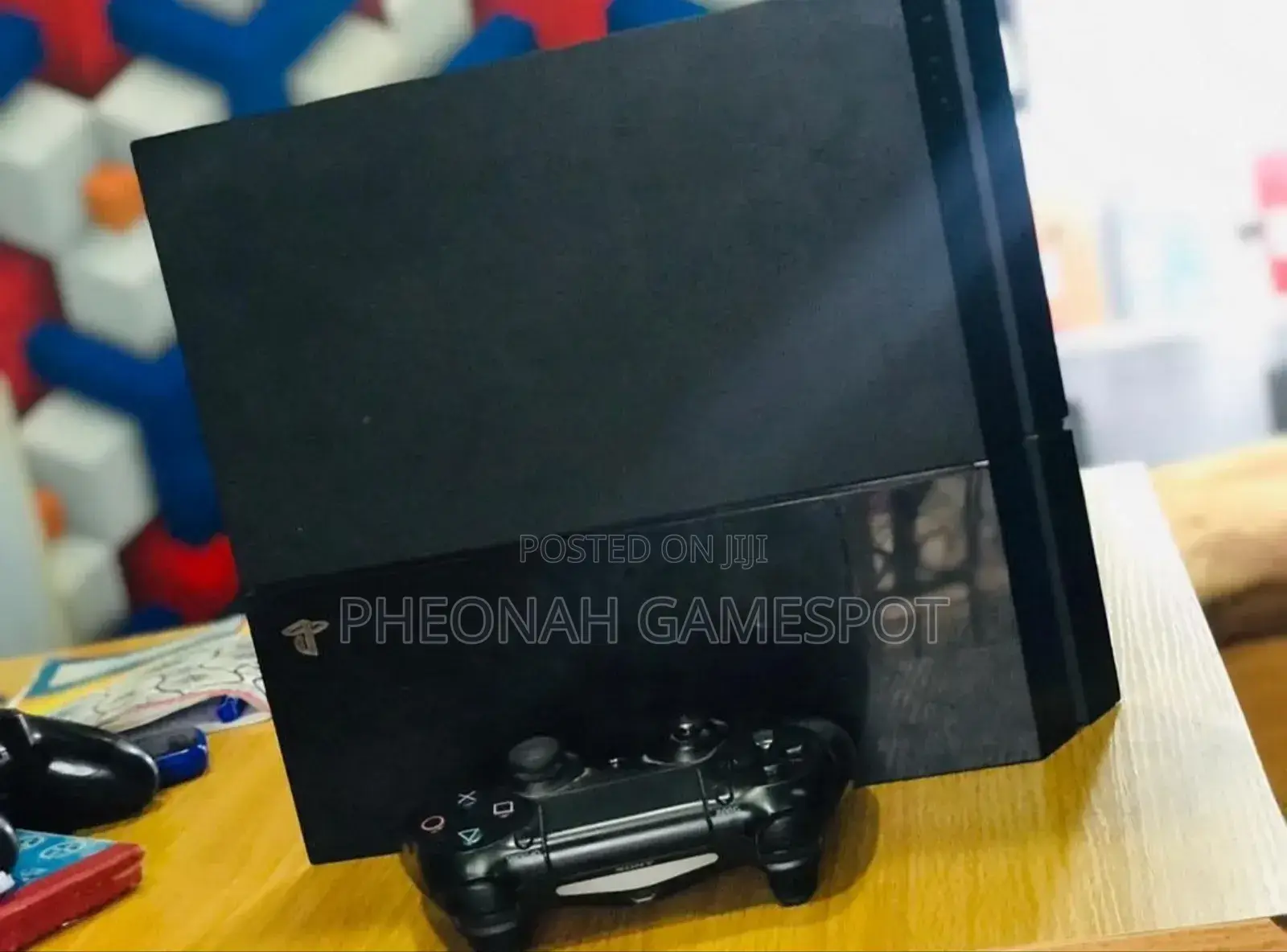 Premium Used Playstation 4 Bundle Fullset With 12 Games and 2 Pads