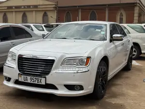 Chrysler 300C 2015 White