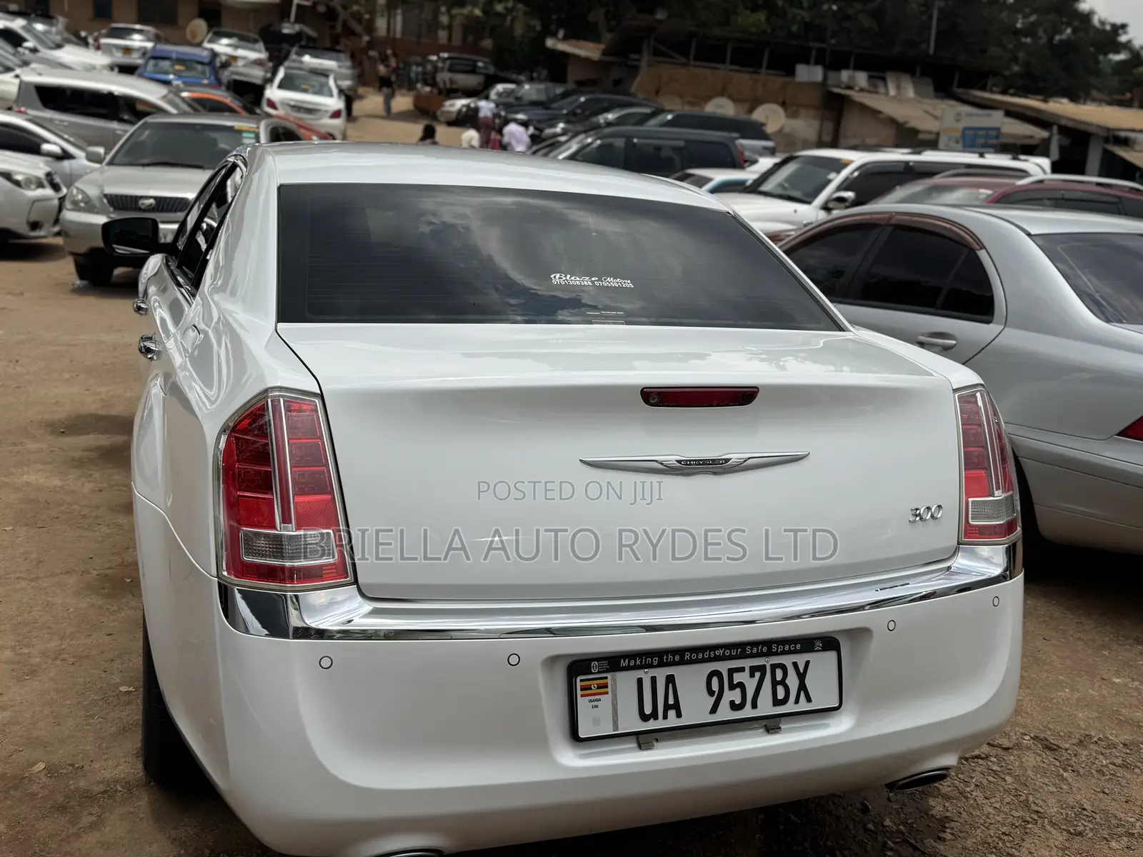 Chrysler 300C 2015 White