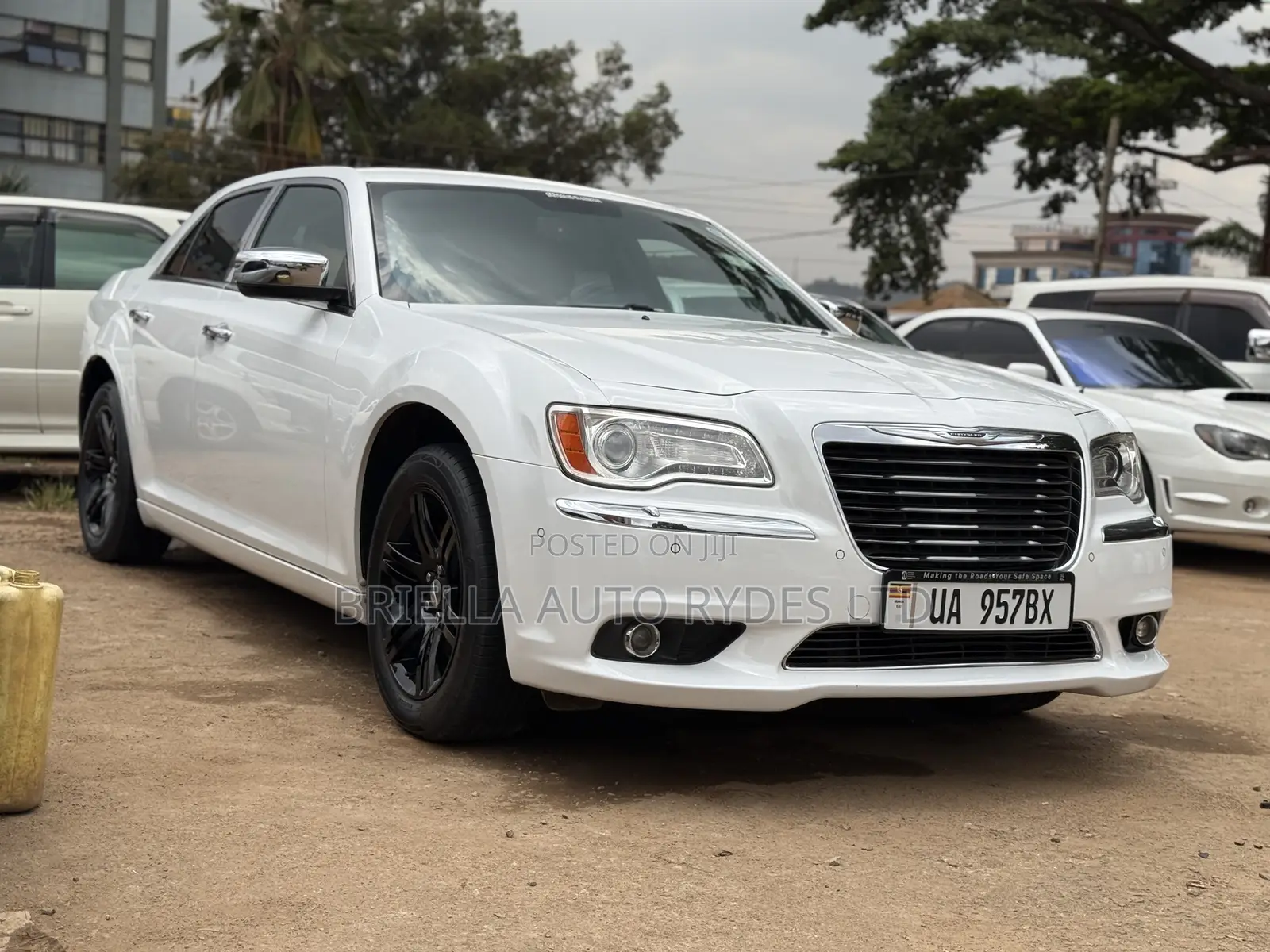 Chrysler 300C 2015 White