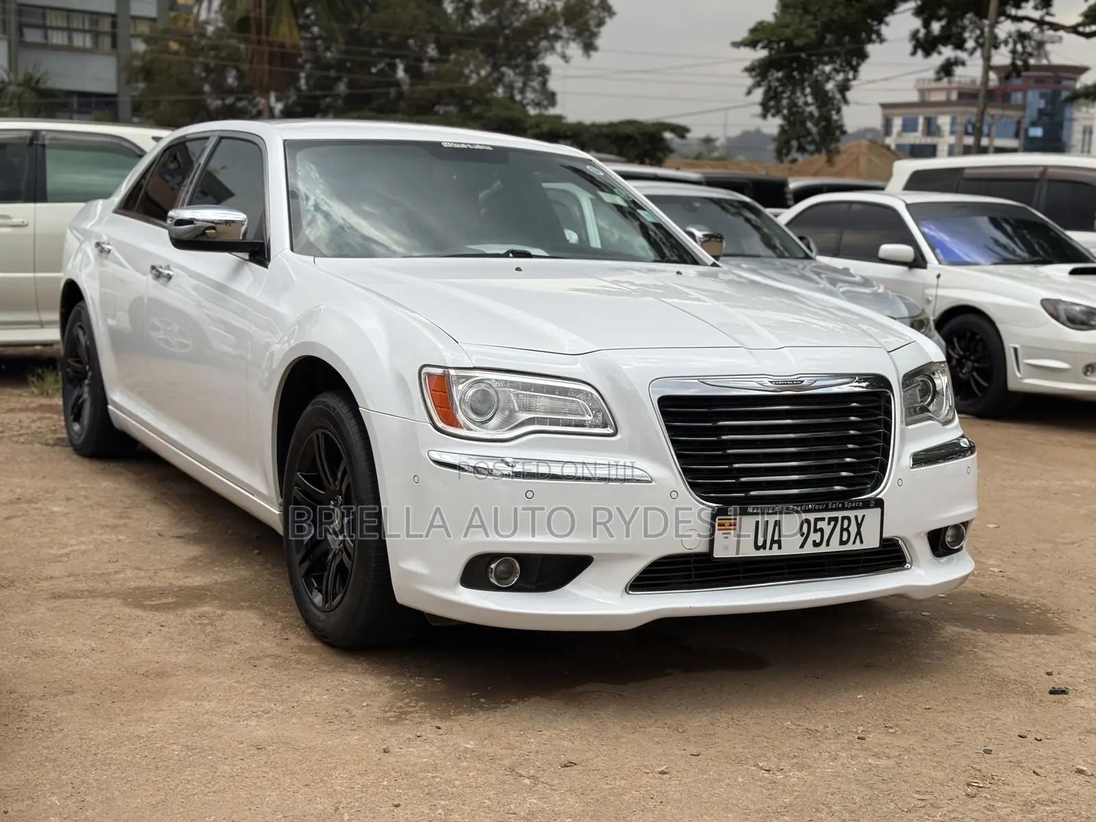 Chrysler 300C 2015 White