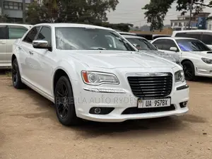Chrysler 300C 2015 White