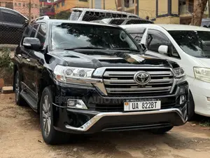 Toyota Land Cruiser Prado 2016 Black
