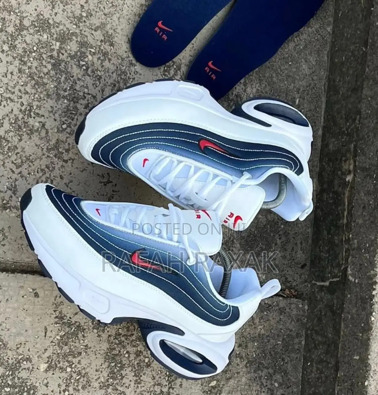 Original Classic Nike Air Max Portal Sneakers