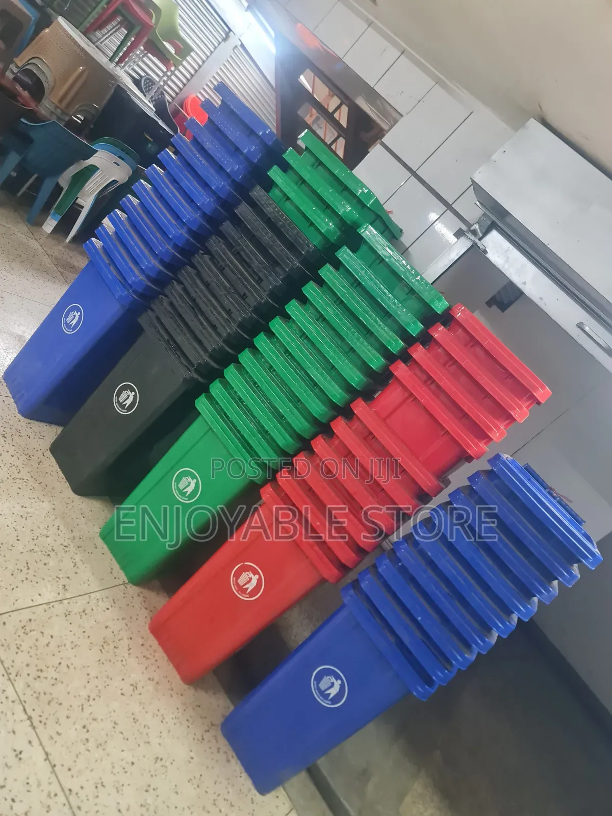 Adapatable Plastic Dust Bins Plastic Dust Bins 120ltrs