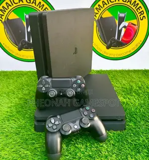 Playstation 4 Slim (Excellent Condition)