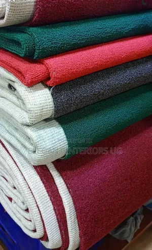 Office Woolen Carpets Per Square Meter Available for Homes and Saloons