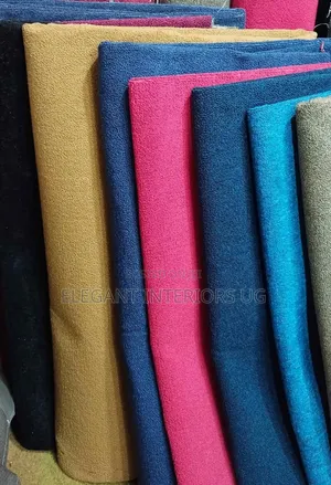 Plain Woolen Carpets in All Designs and Colours at Cheap Price