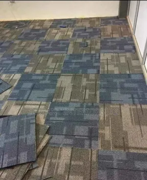 Tile Woolen Carpets Per Square Meter Available in All Colours