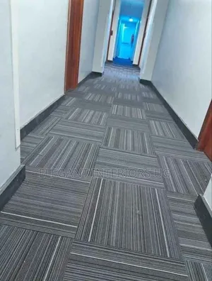 Tile Like Woolen Carpets Per Square Meter Available in Stock