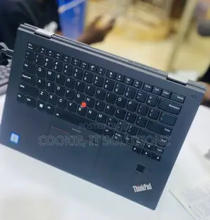 Laptop Lenovo Thinkpad X1 Yoga 8GB Intel Core I7 SSHD (Hybrid) 256GB