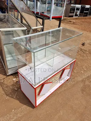 Highly Demanded Glass Display/Good Glasses