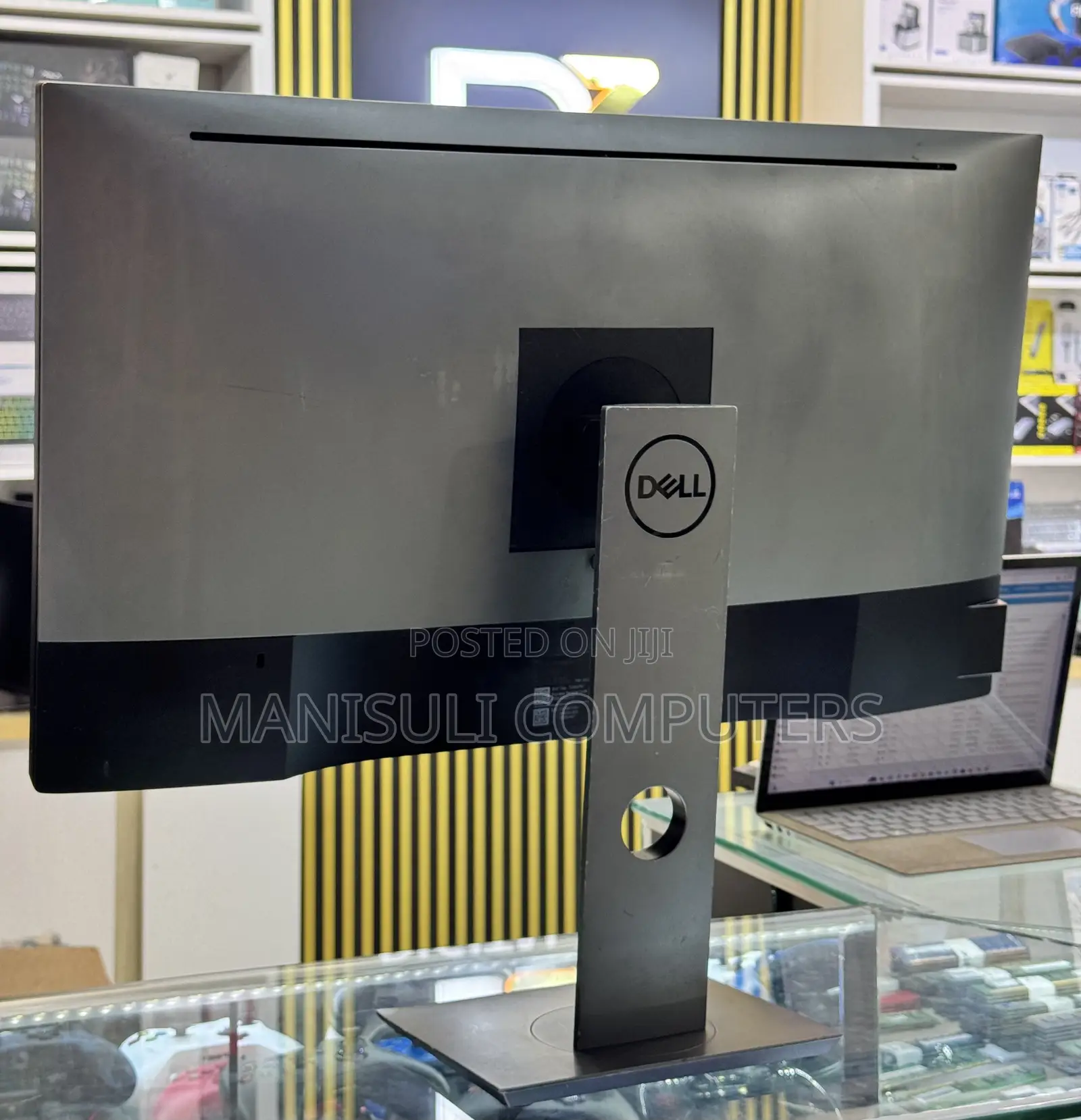 Dell 27.2 Inch Screen Ips Hdmi Dp Full Screen