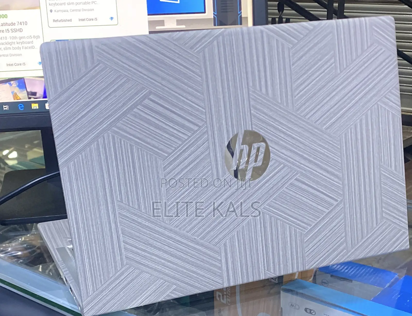Laptop HP EliteBook 830 G8 8GB Intel Core I3 SSHD (Hybrid) 256GB