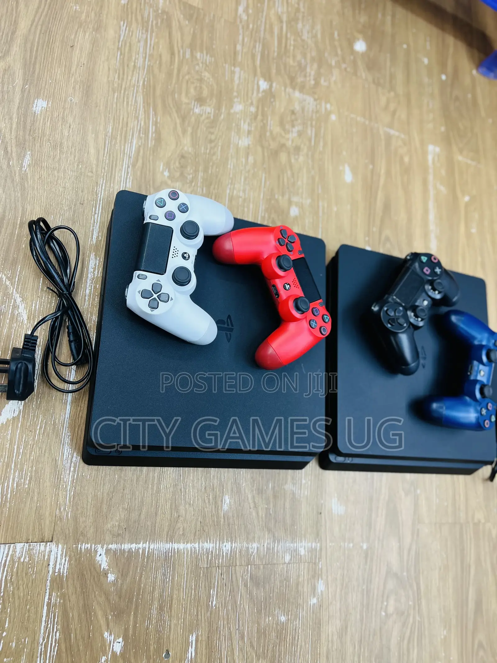 Sony Playstation 4 Slim#1consoles
