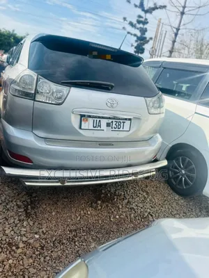Toyota Harrier 2011 Silver