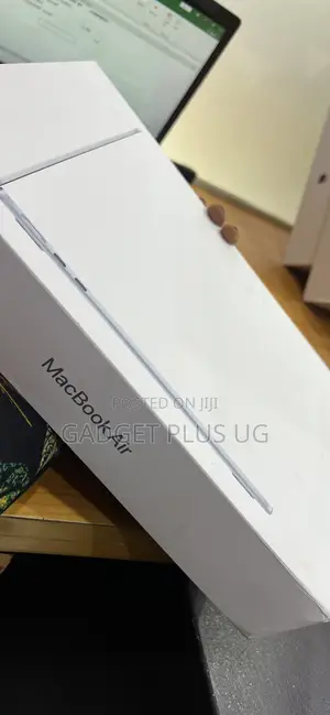 New Laptop Apple MacBook Air 16GB Intel Core I5 SSD 256GB