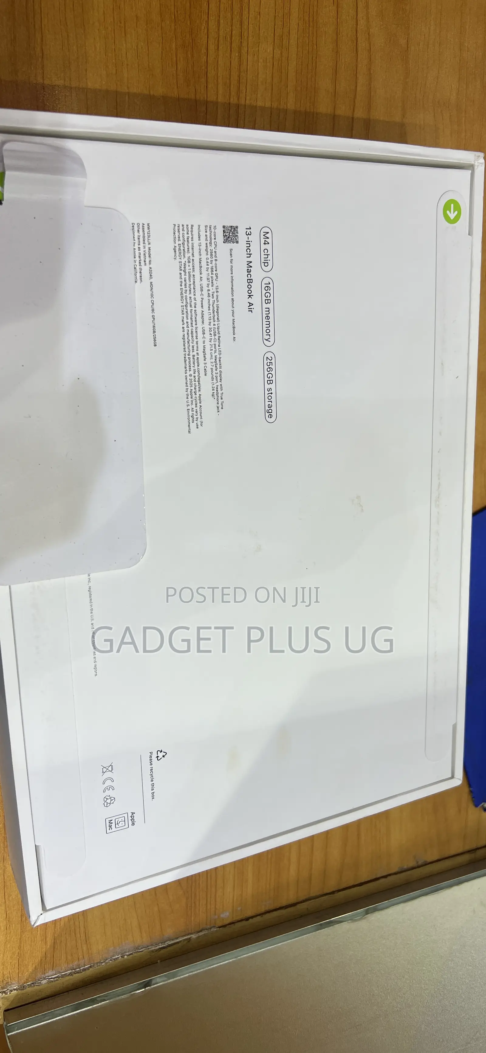 New Laptop Apple MacBook Air 16GB Apple M4 SSD 256GB