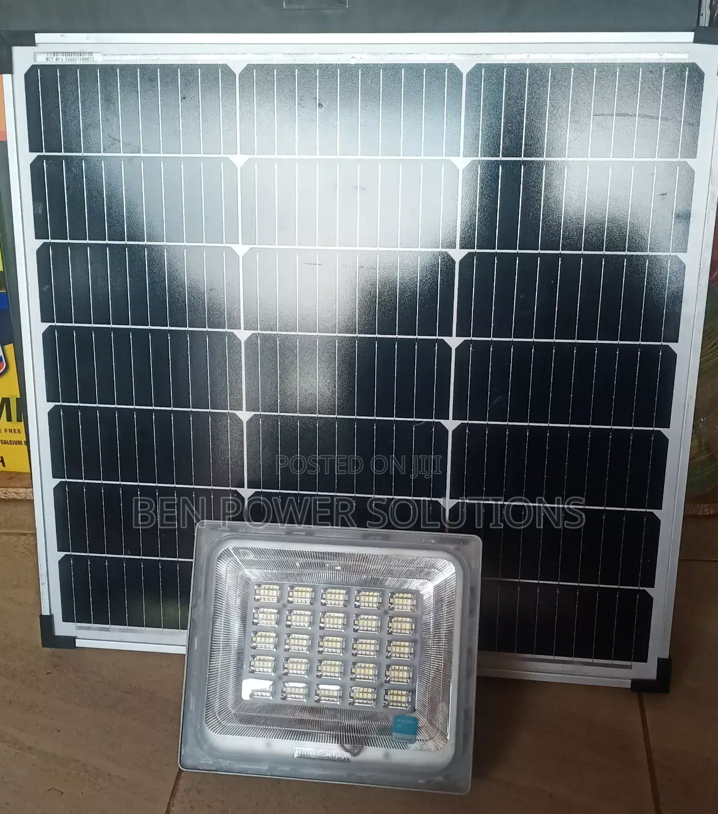 200w Blue Carbon Solar Flood Light