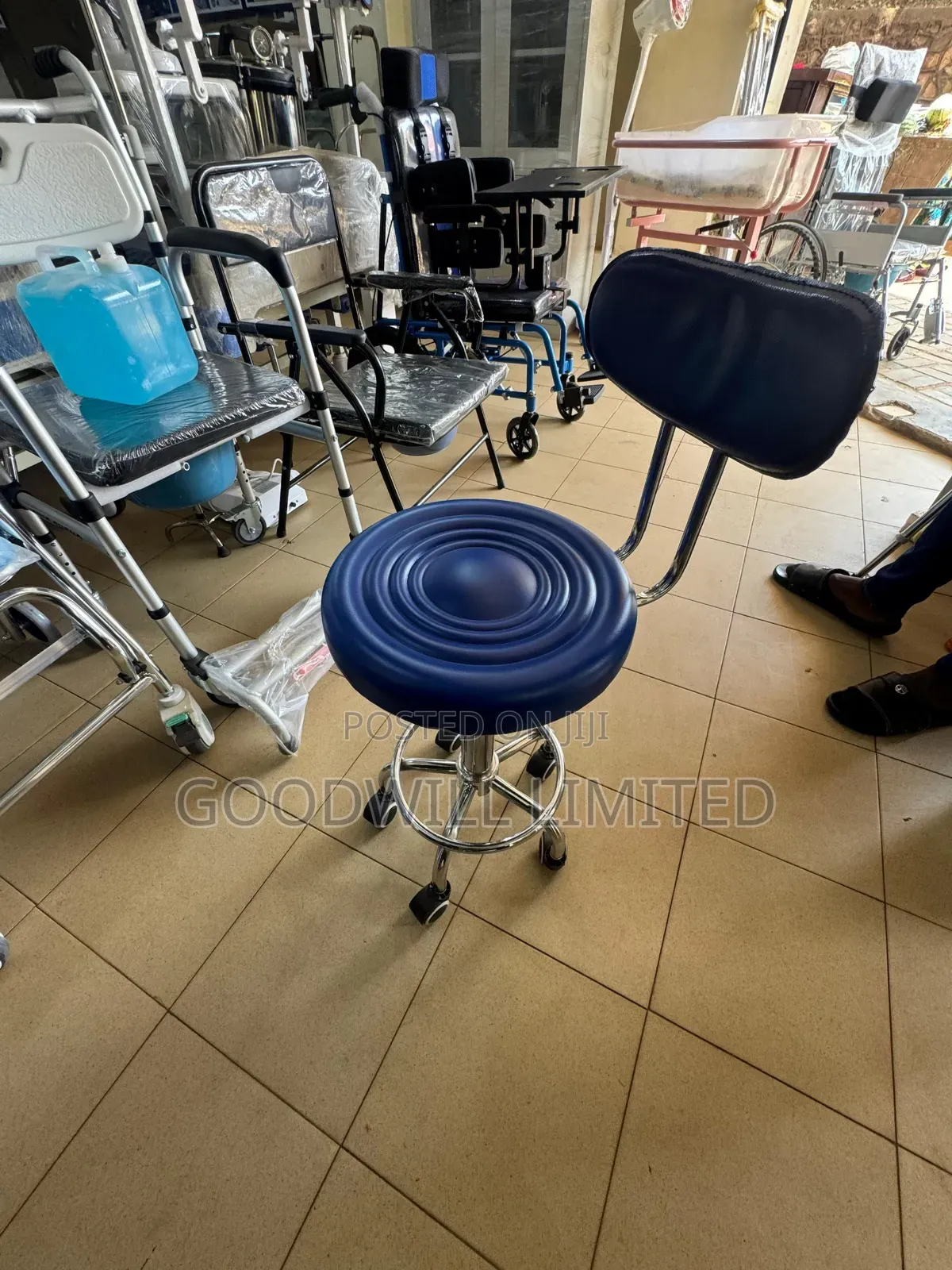 Doctor Stool