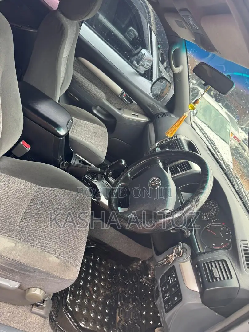 Toyota Land Cruiser Prado 2009 Silver