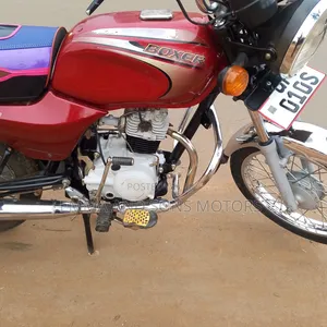 Bajaj Boxer 100 2022 Red