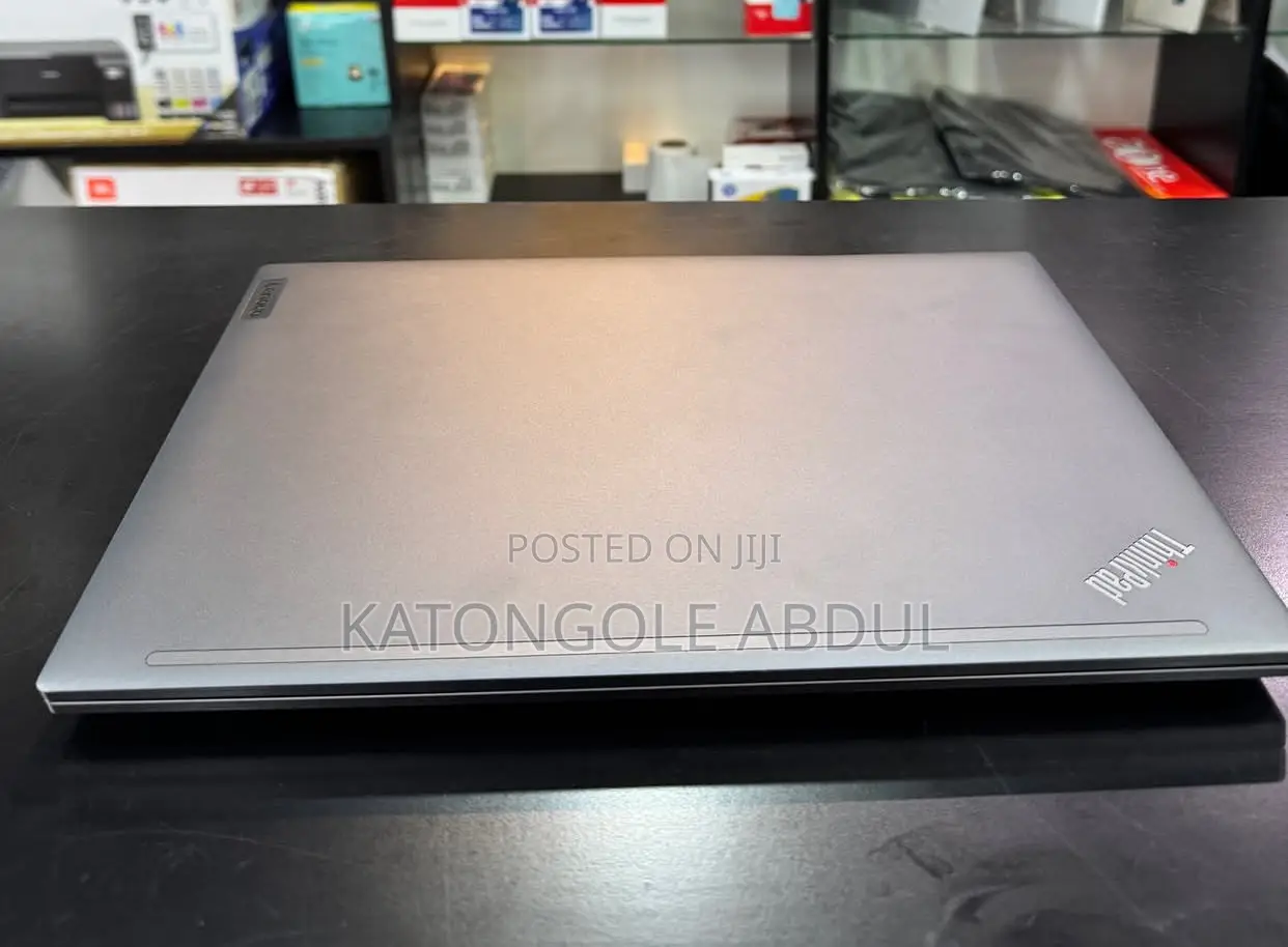 New Laptop Lenovo Thinkpad T14s Gen 2 16GB Intel Core I7 SSD 512GB